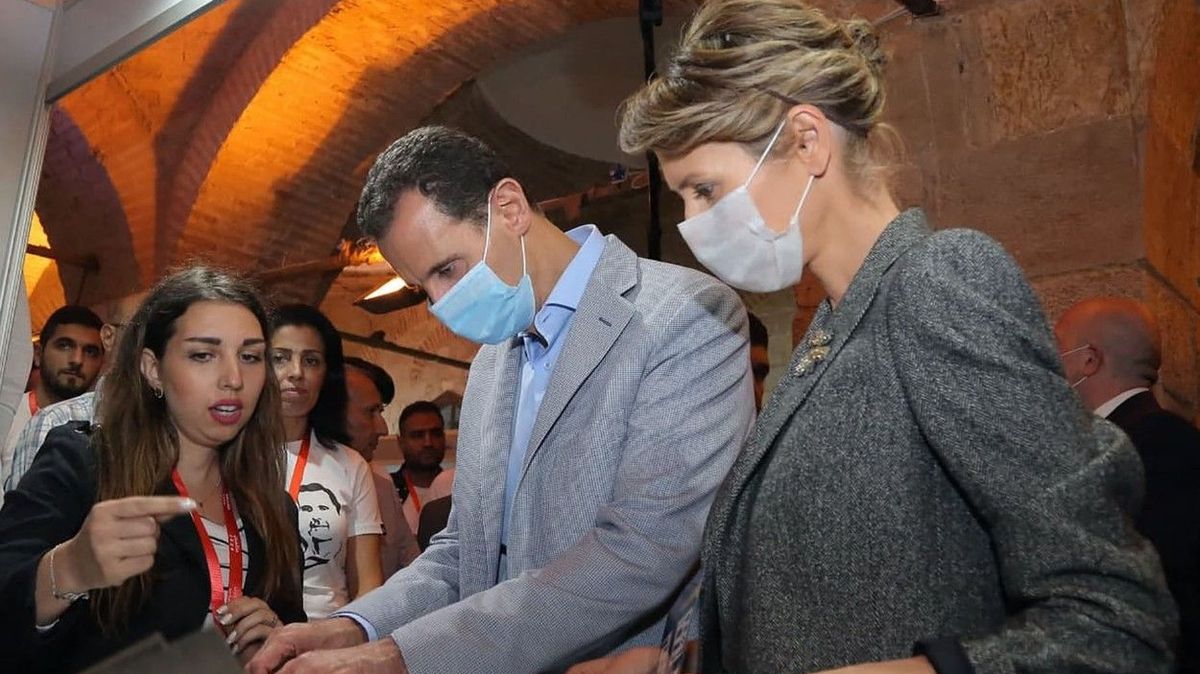 Syrský prezident Asad s manželkou mají koronavirus